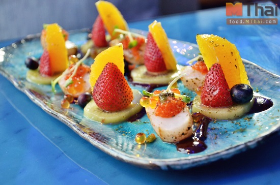 Reef Sushi Bar & Grill