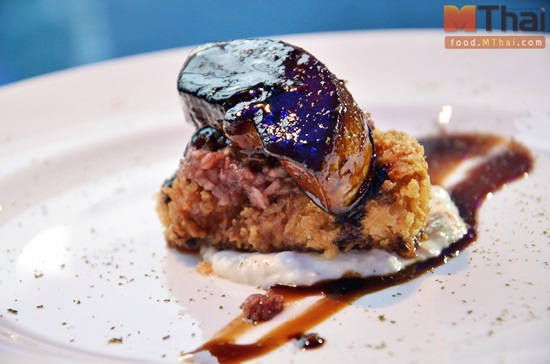 Reef Sushi Bar & Grill