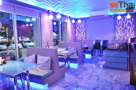 Reef Sushi Bar & Grill