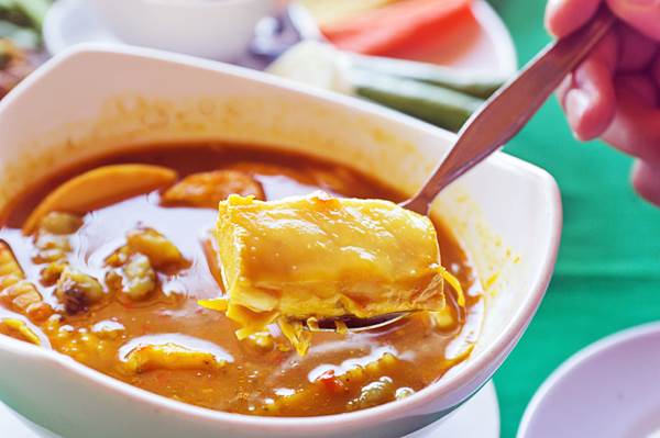 แกงส้มปลาหน่อไม้ดอง - curry - thai food