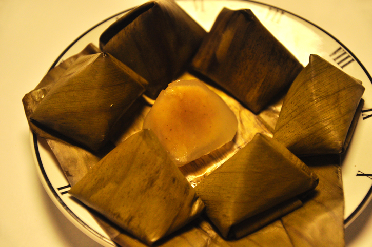 The Tradition Thai Dessert Banana leaf wrap,sweet dessert Thai