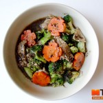 บร็อคโคลี่หมูทรัฟเฟิ